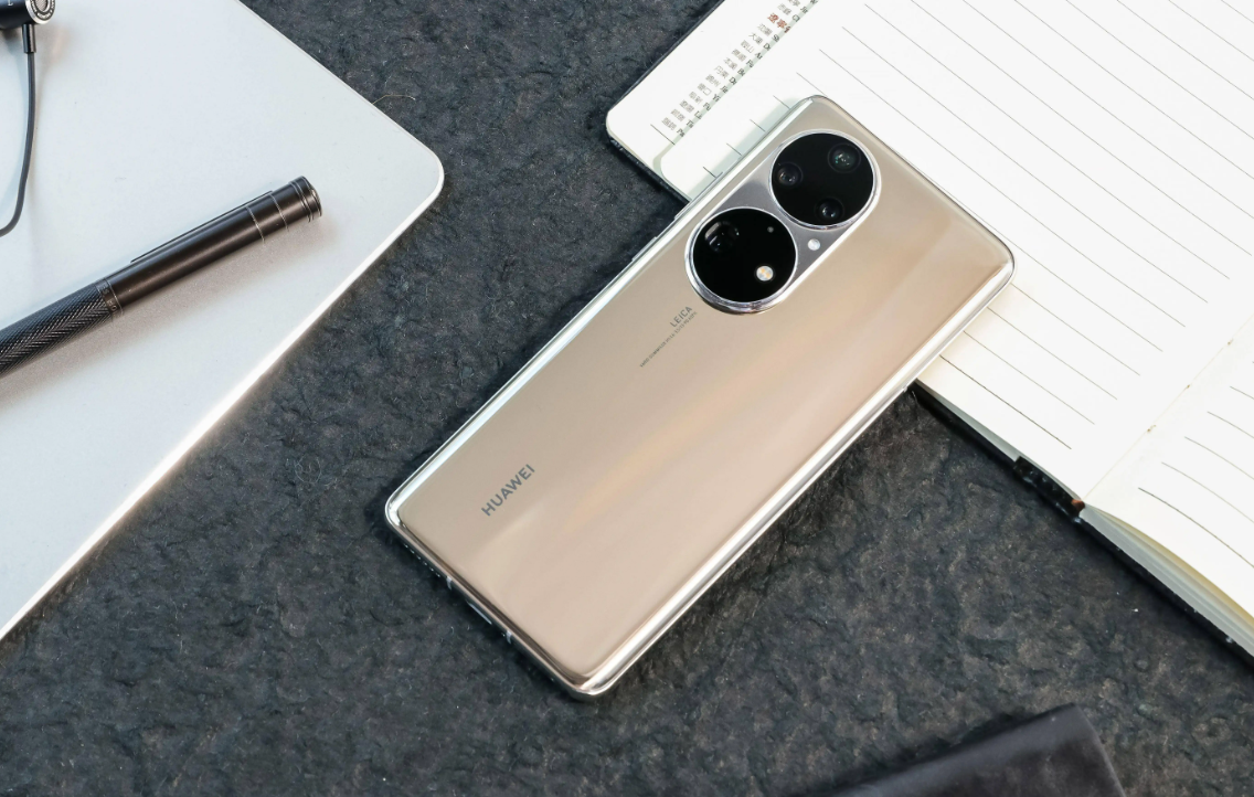 2022年10个品牌的高端手机对比，终于知道为啥旗舰机这么抢手